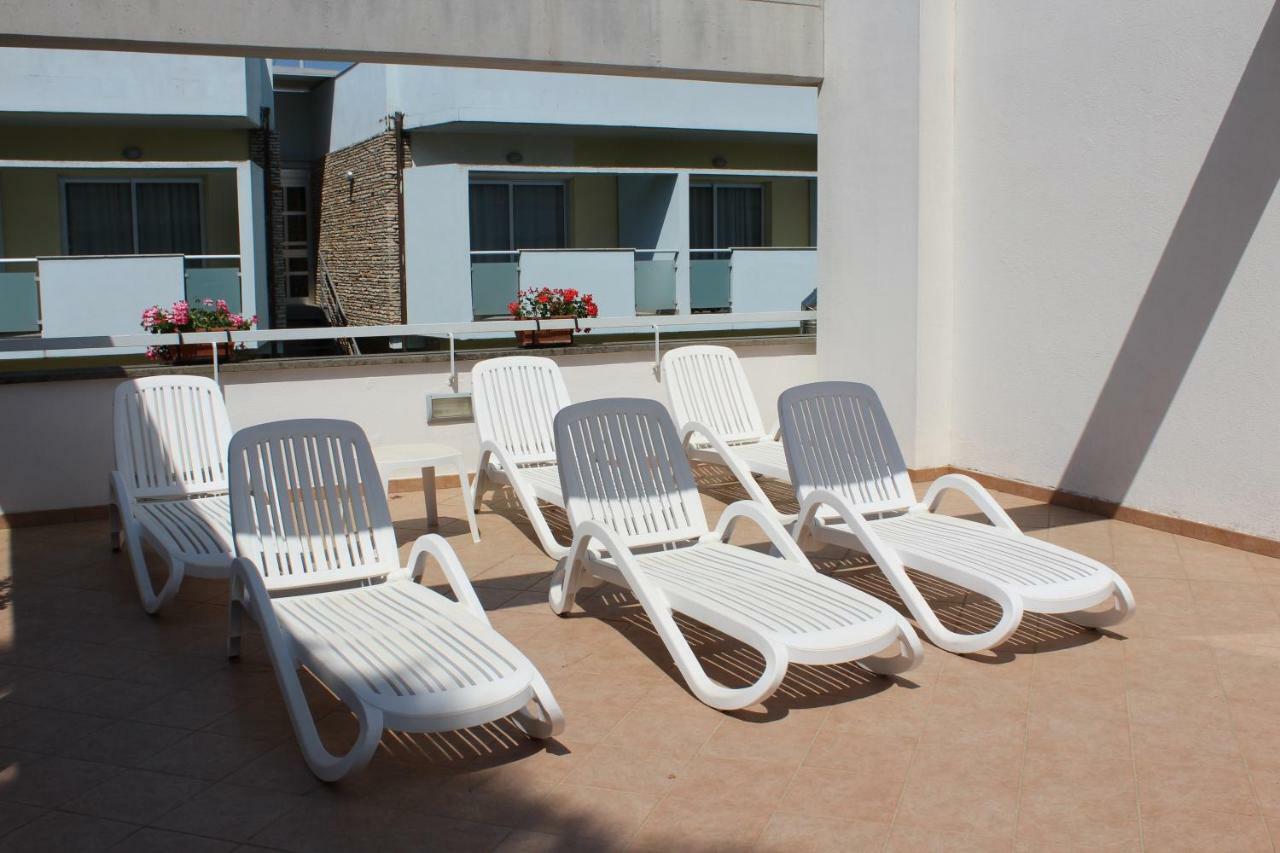 Hotel Mare Azzurro Terracina Ngoại thất bức ảnh